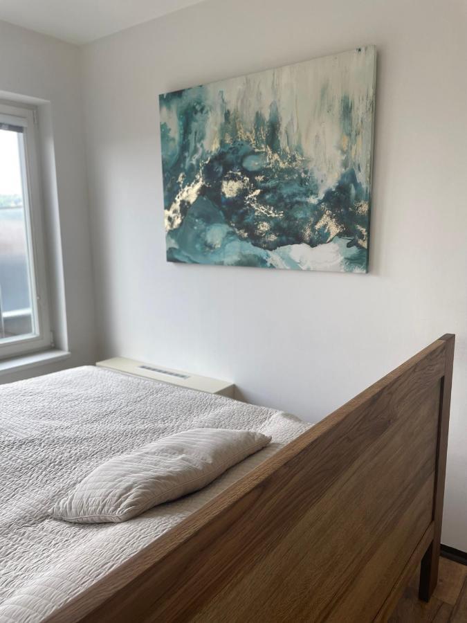 Cool Studio Apartment Praha Bagian luar foto